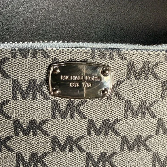 Michael Kors Black and Gray Signature Wristlet - Picture 2 of 3